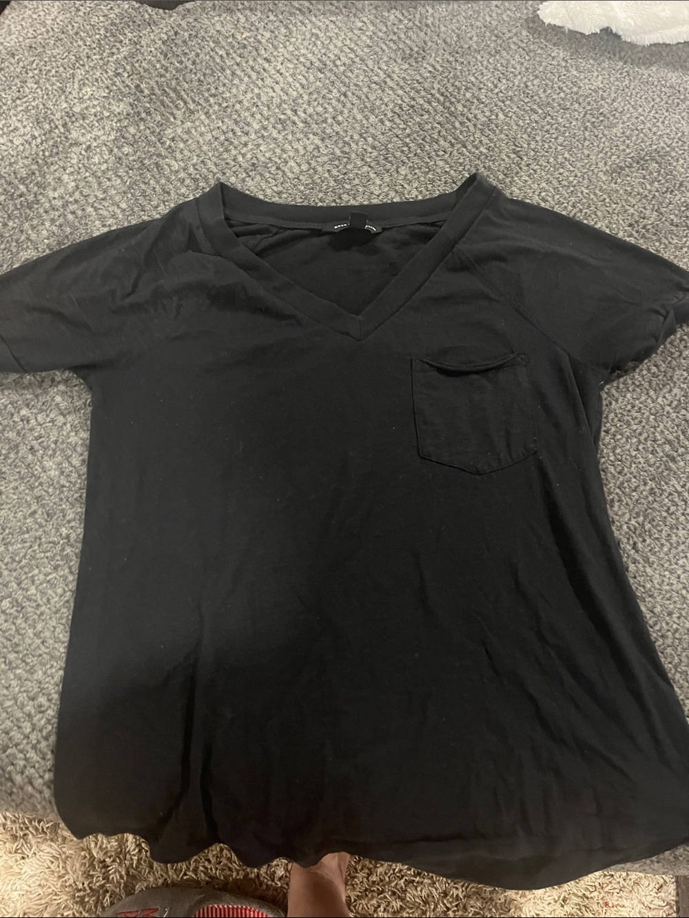 Rock & Republic Black Crew Neck Tee